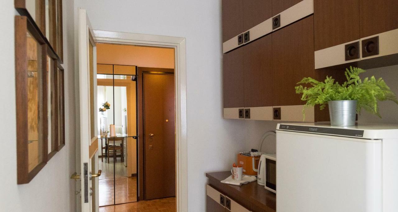 Joivy Welcoming 1Br Apt Next To Villa Olmo Комо Екстериор снимка