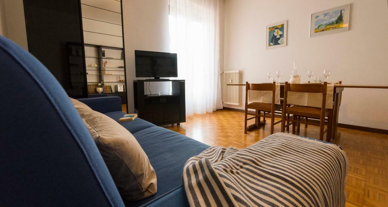Joivy Welcoming 1Br Apt Next To Villa Olmo Комо Екстериор снимка