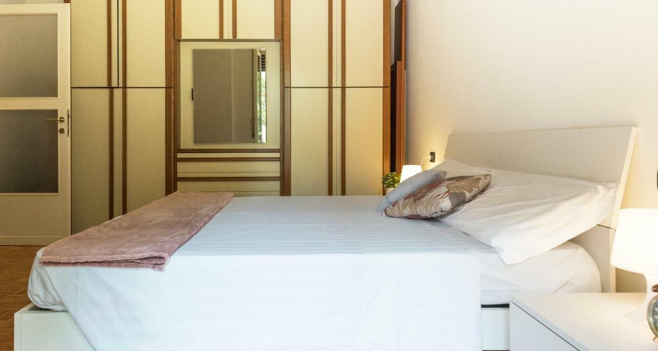 Joivy Welcoming 1Br Apt Next To Villa Olmo Комо Екстериор снимка